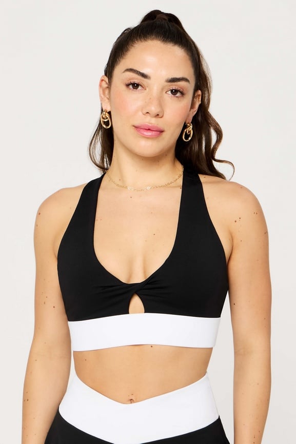 Oasis Twist Medium Impact Sports Bra