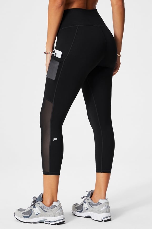 On-The-Go PowerHold® High-Waisted Capri Fabletics