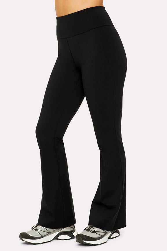 Ultra-Smooth Flare Legging