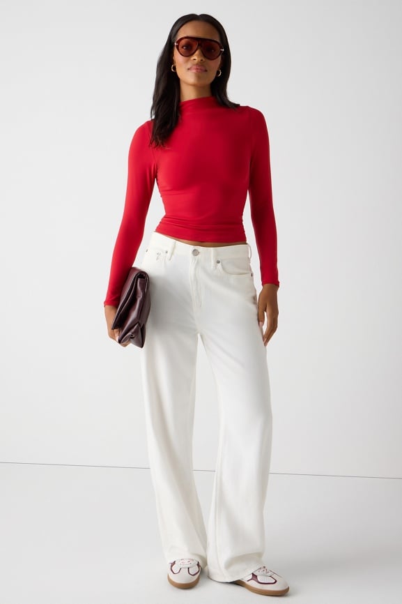 Seamless Long-Sleeve Essential Tee