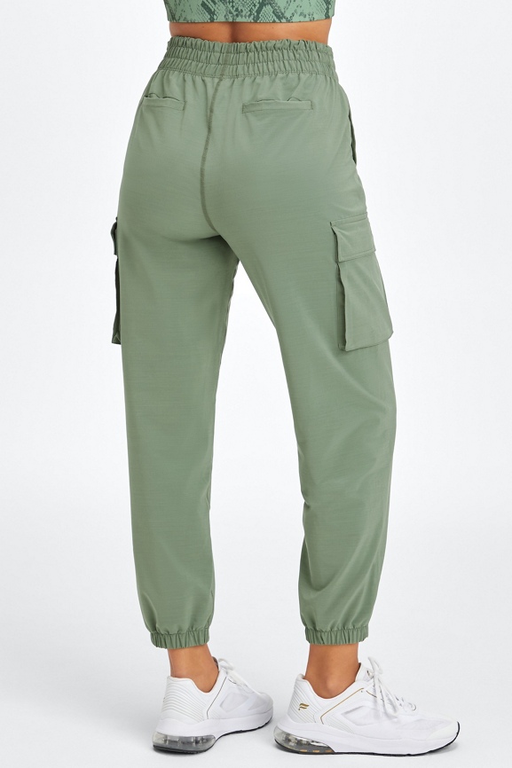 Sightseer Woven Cargo Pant - Fabletics