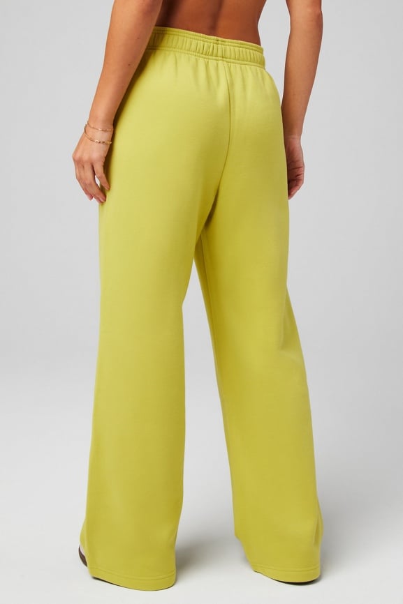 Cozy Fleece Wide Leg Sweatpant