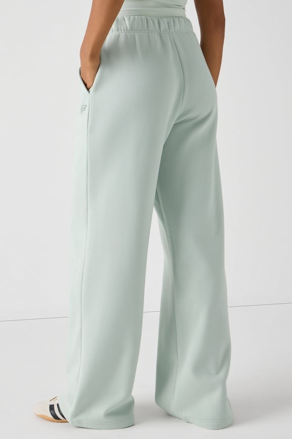 Cozy Fleece Wide Leg Sweatpant