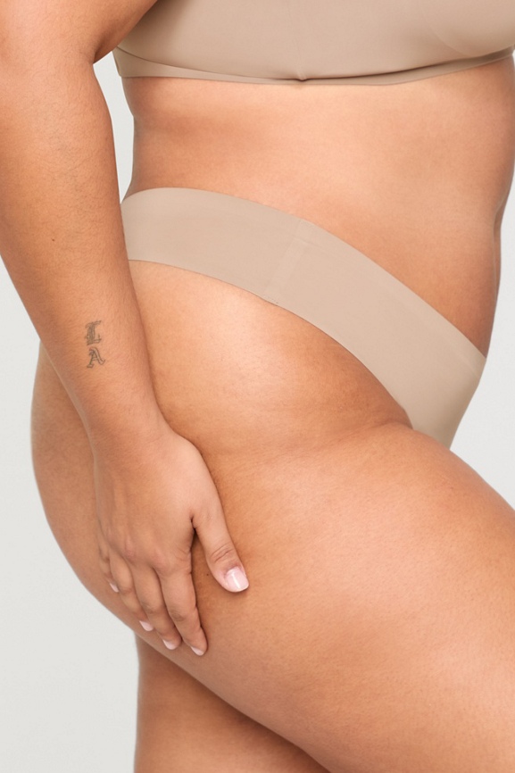 Smoothed Reality Mid Rise Thong