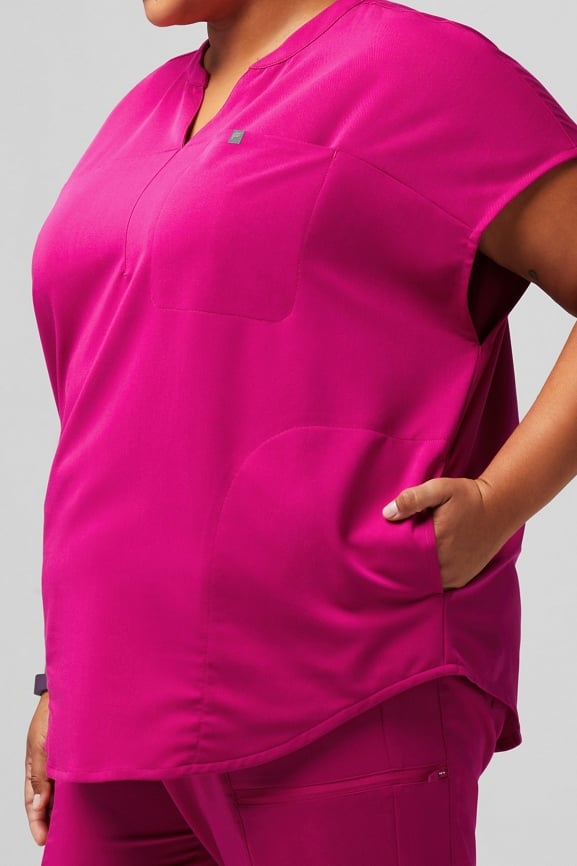 Evolve Scrub Top