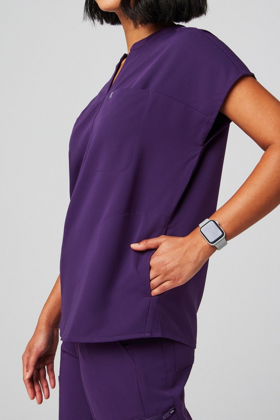 Evolve Scrub Top