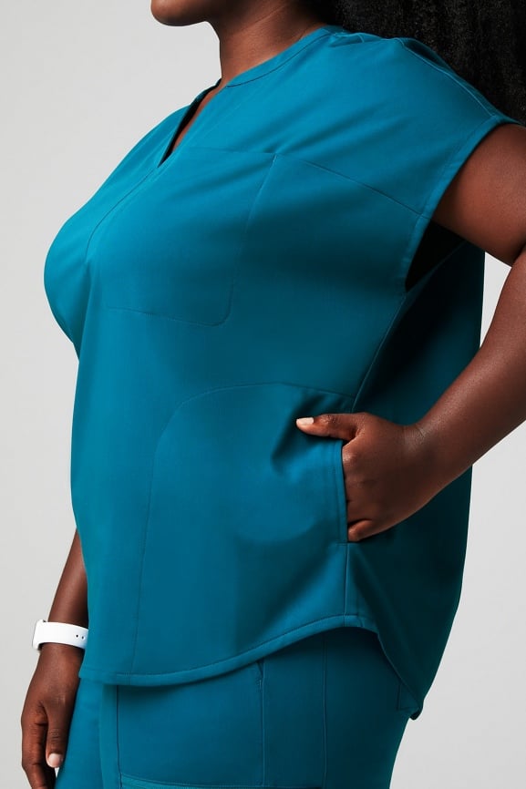 Evolve Scrub Top