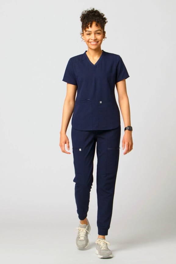 トップス OU Mode 4-Pocket Scrub Top - Fabletics Canada