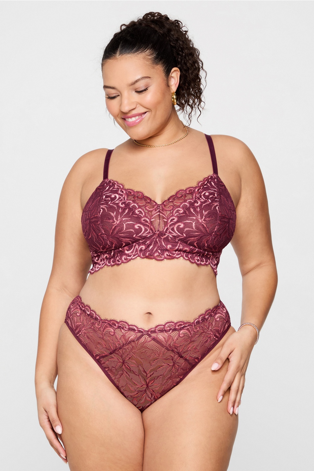 Smoothing Lace Mid Rise Brief