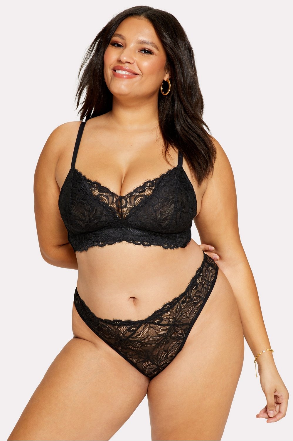 Smoothing Lace Mid Rise Brief