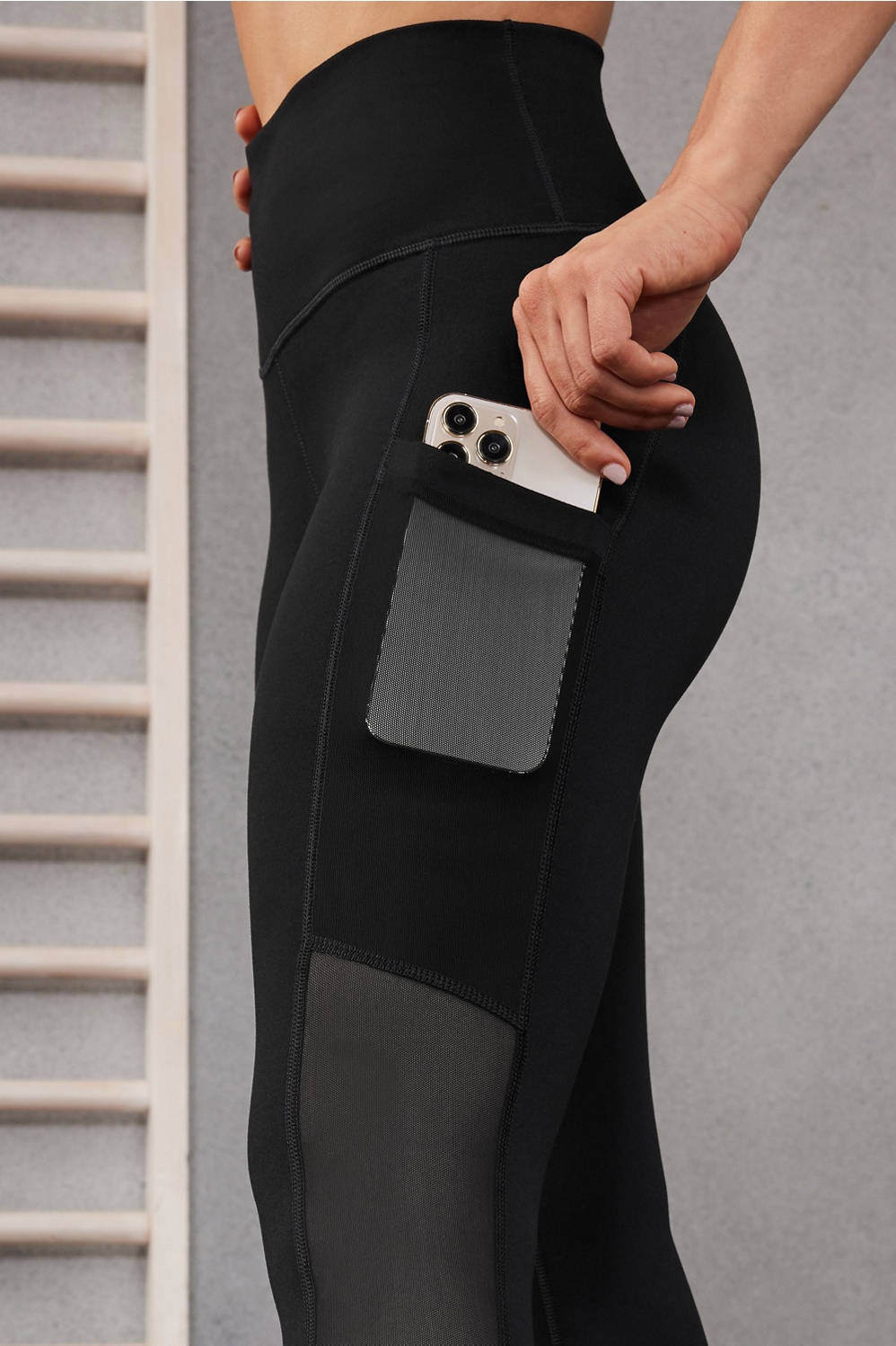On-The-Go PowerHold® High-Waisted Capri - Fabletics