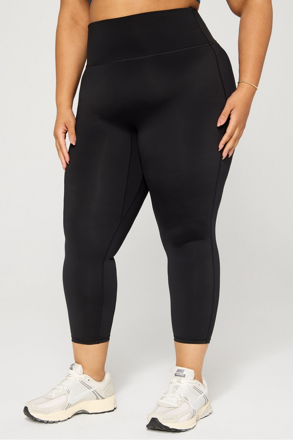 Trinity Motion365+ High-Waisted Pocket Capri