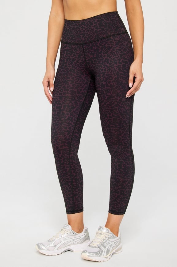 Essential Front Zip Bra + Define High-Waisted 7/8 two Piece Outfit