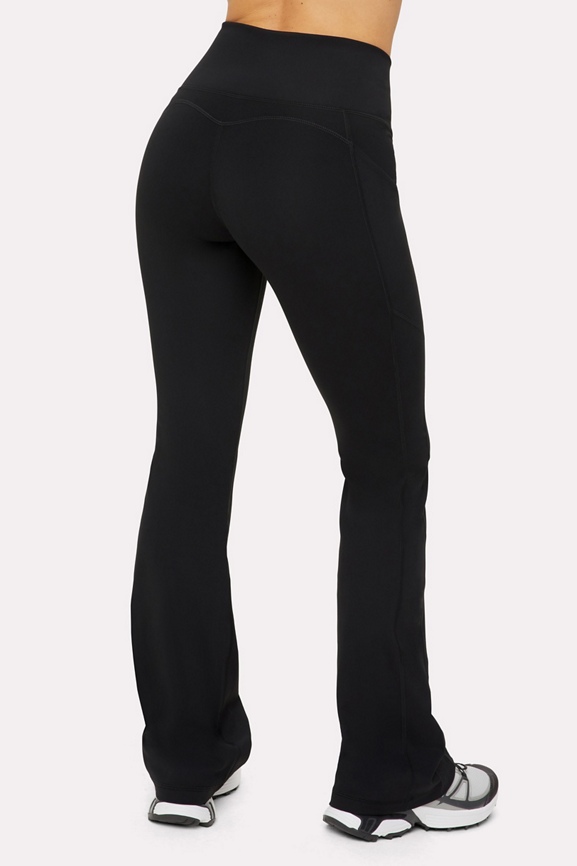 Pureluxe Everyday Crossover Flare + Oasis Twist Sports Bra 2-Piece Outfit