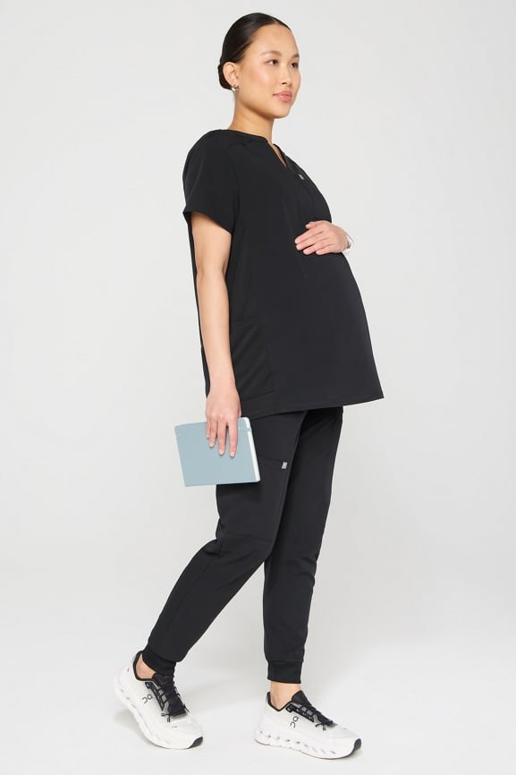 Instinct Maternity Top + On-Call Maternity Jogger + PureLuxe Maternity Legging