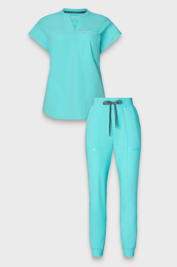 Evolve 3-Pocket Top + High-Rise On-Call Jogger