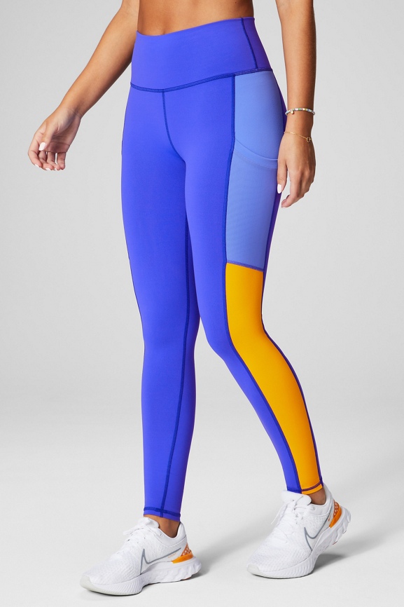 Fabletics On-The-Go High-Waisted Legging : : Clothing, Shoes &  Accessories
