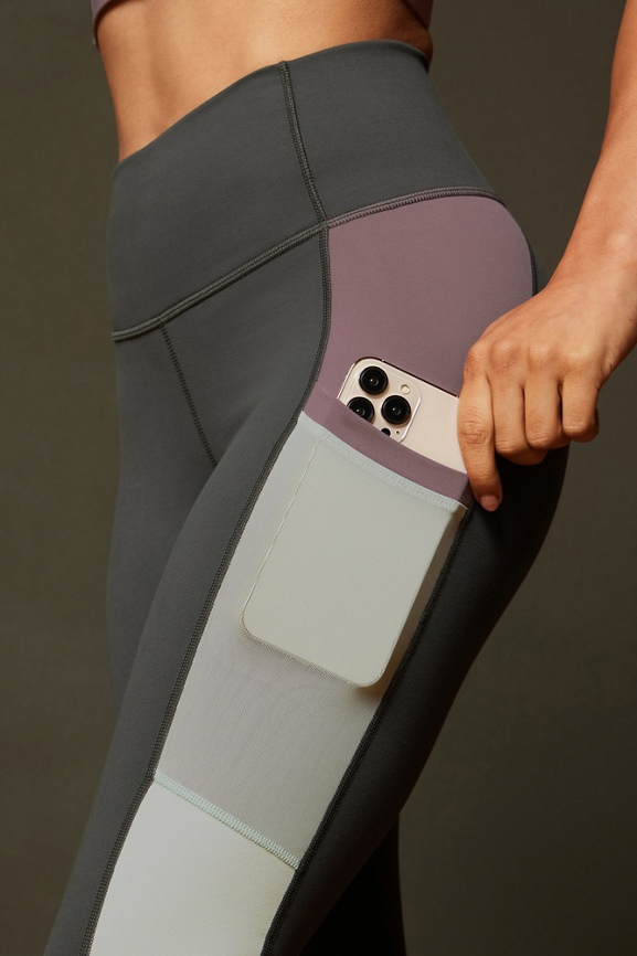 NEW FABLETICS Mila High-Waisted Pocket Capri Legging Powerhold
