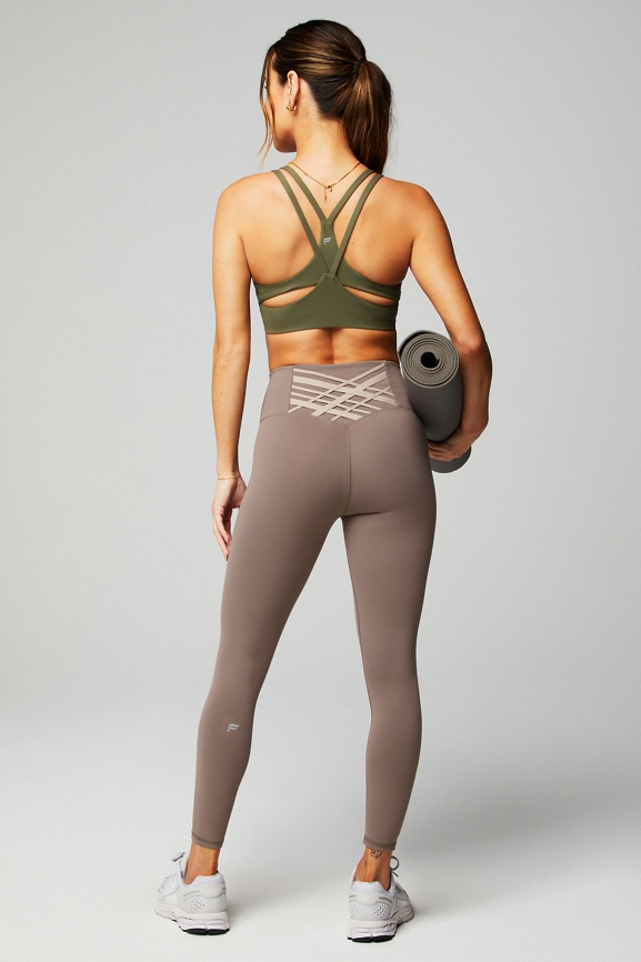 Store Fabletics sports bra and powerhold leggings