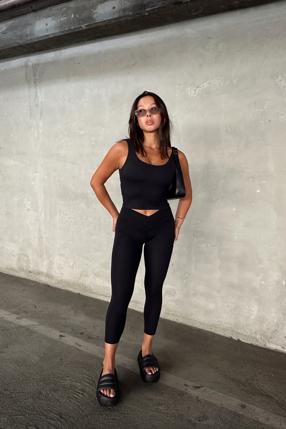 Oasis PureLuxe HW Crossover 7/8 Legging - Fabletics