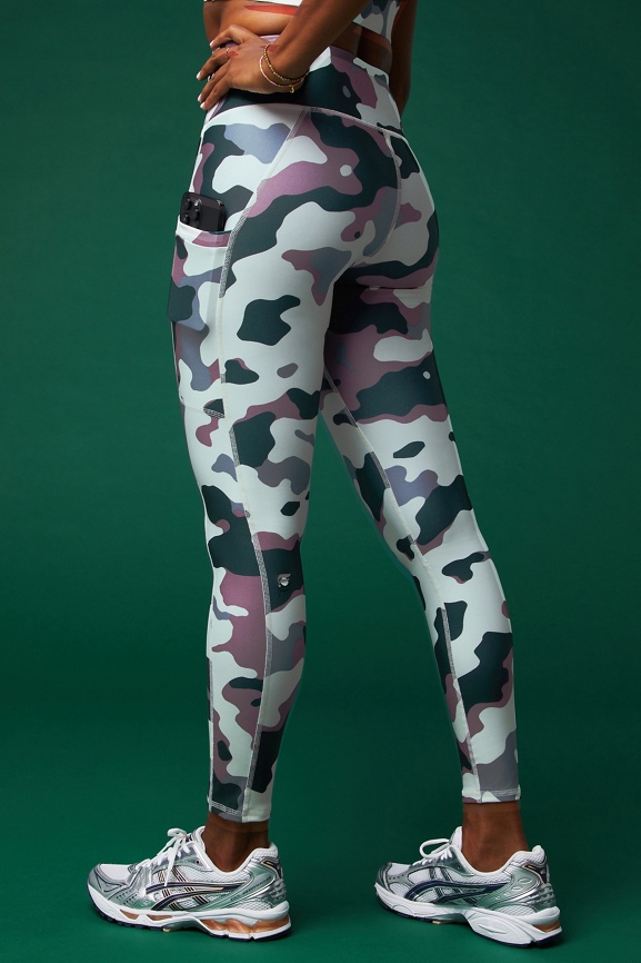 The warm outlet up camo leggings