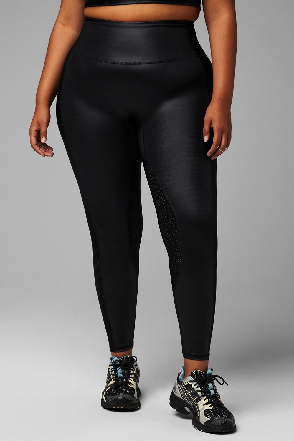 Fabletics women's motion 365 mesh panel mid rise black pocket active  leggings XS