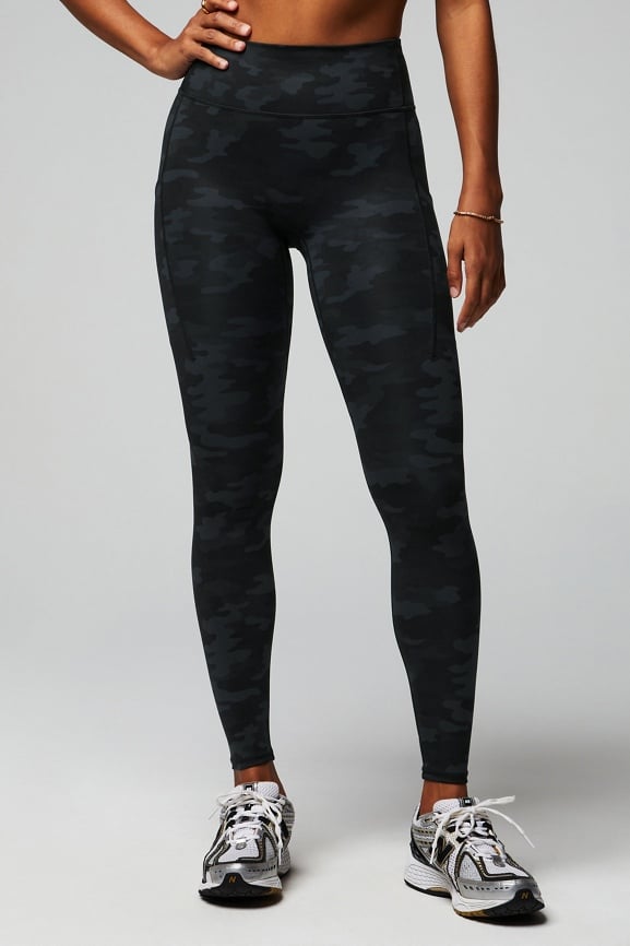 Fabletics black camo outlet leggings