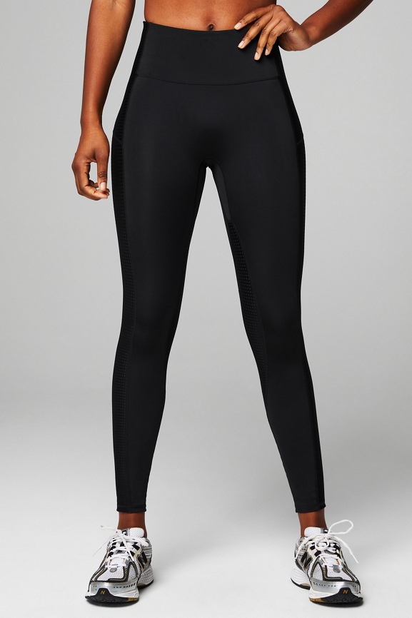 Plus Size Workout Set from Fabletics - Natalie in the City