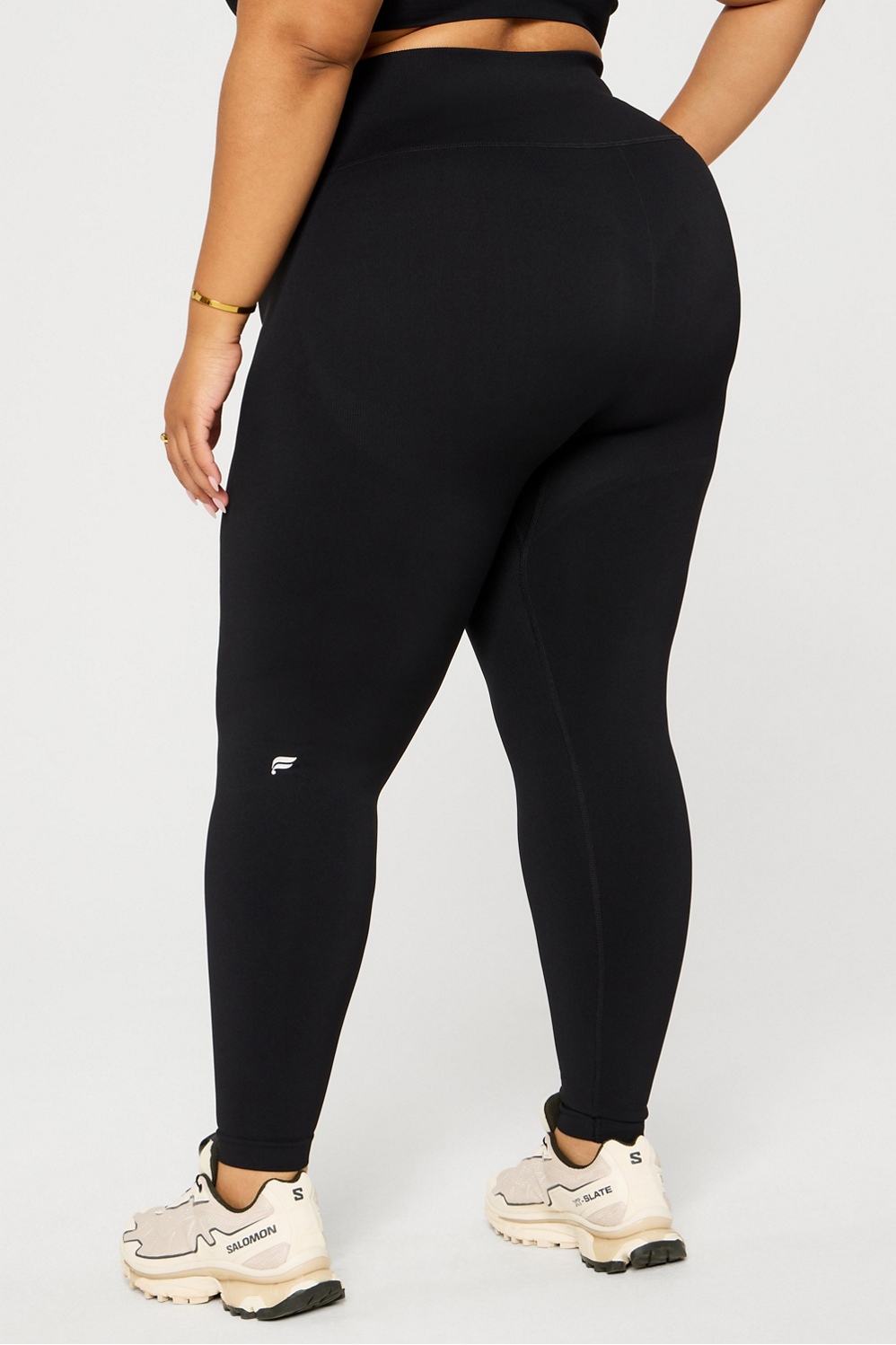 Sleek Seamless High-Waisted Legging