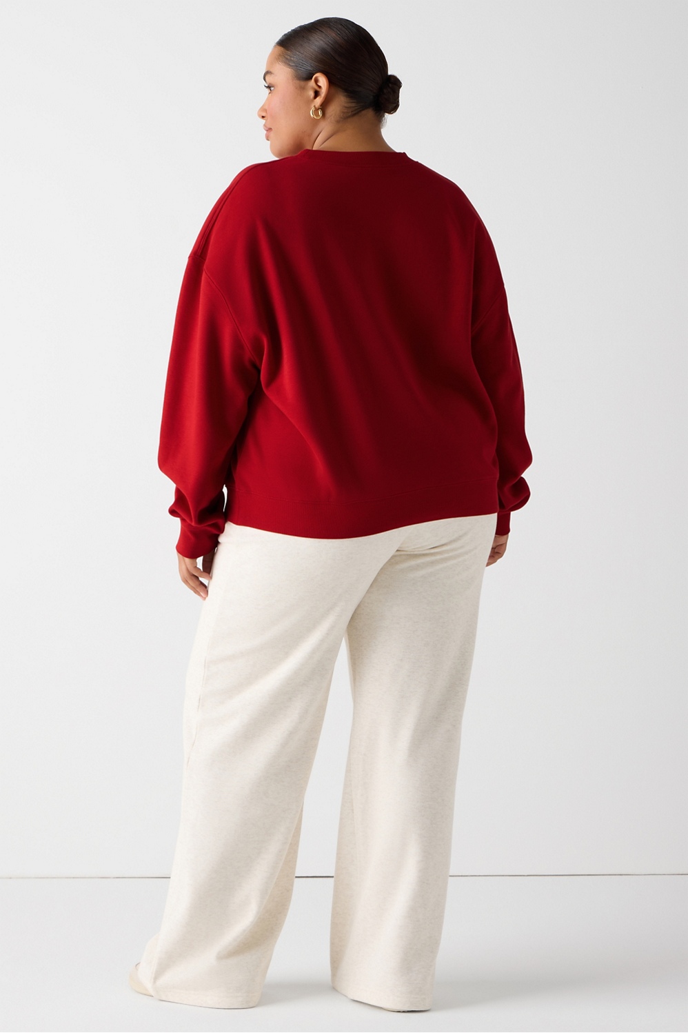 Cozy Fleece Crew Neck Sweatshirt - Fabletics