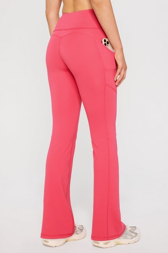 StretchTech™ Kick Flare Scrub Legging