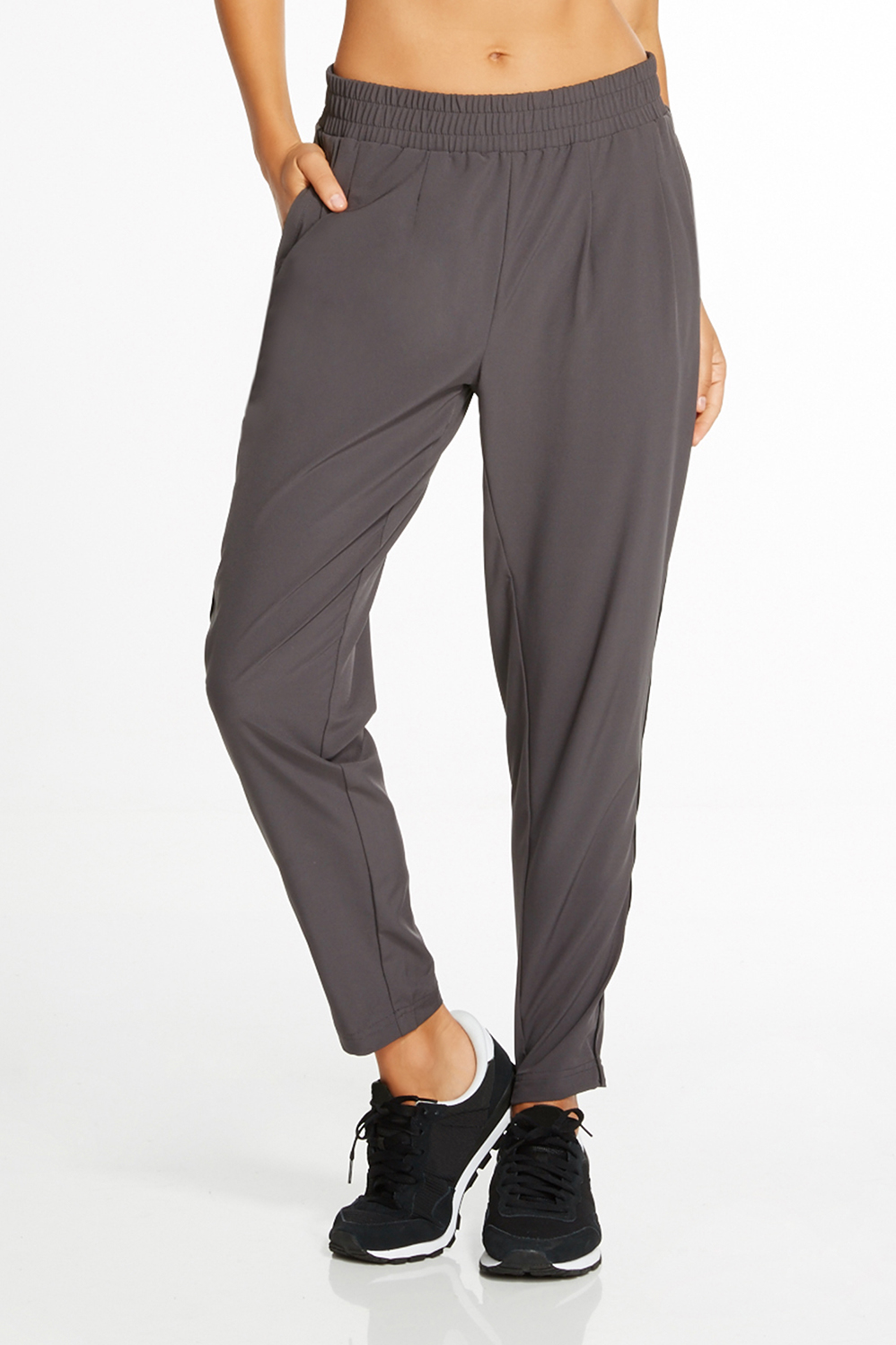 Fabletics hotsell jogger pants