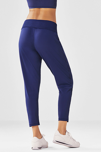 Fabletics - Meet the Maj Pant! (AKA our new jogger that