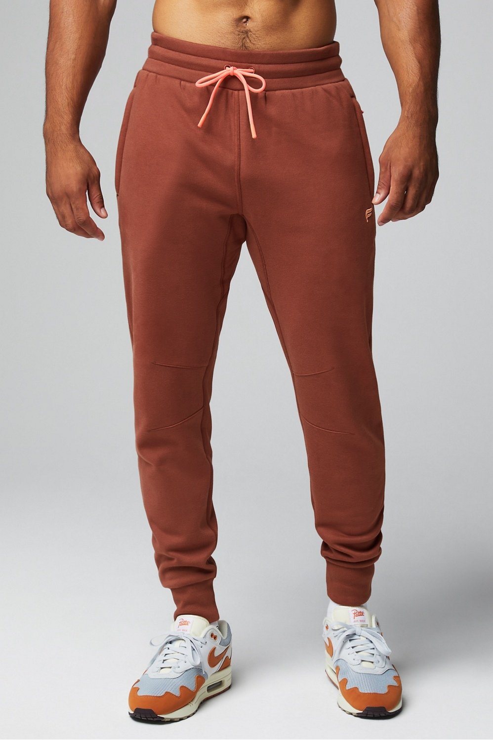 Could someone help me pinpoint these TekGear joggers : r/employedbykohls