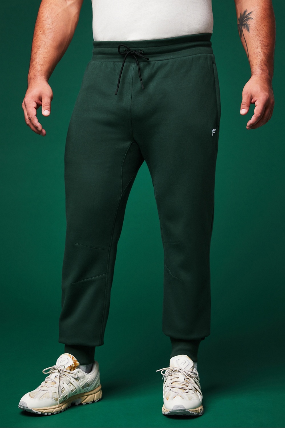 Costco] Tilley Outdoor Trek Pants - $18.99 in-store (sale price online  $22.99, regular price $28.99) - RedFlagDeals.com Forums