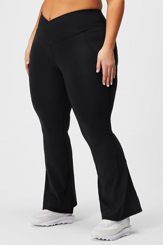 Tag Along BLACK Flare Yoga Pants – Luxe Lizzies