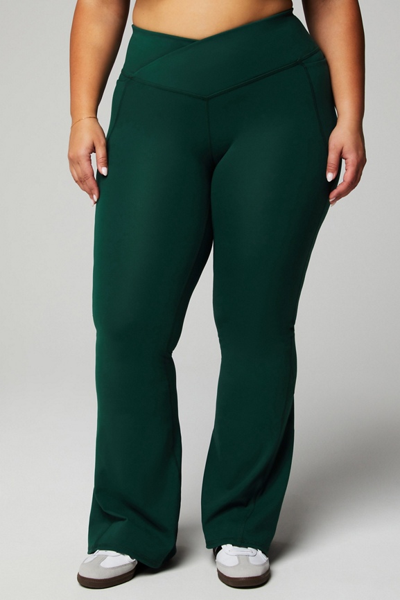 Fabletics Women's XS PureLuxe Green Ultra High Waist Yoga Pants Flare  Leggings : r/gym_apparel_for_women