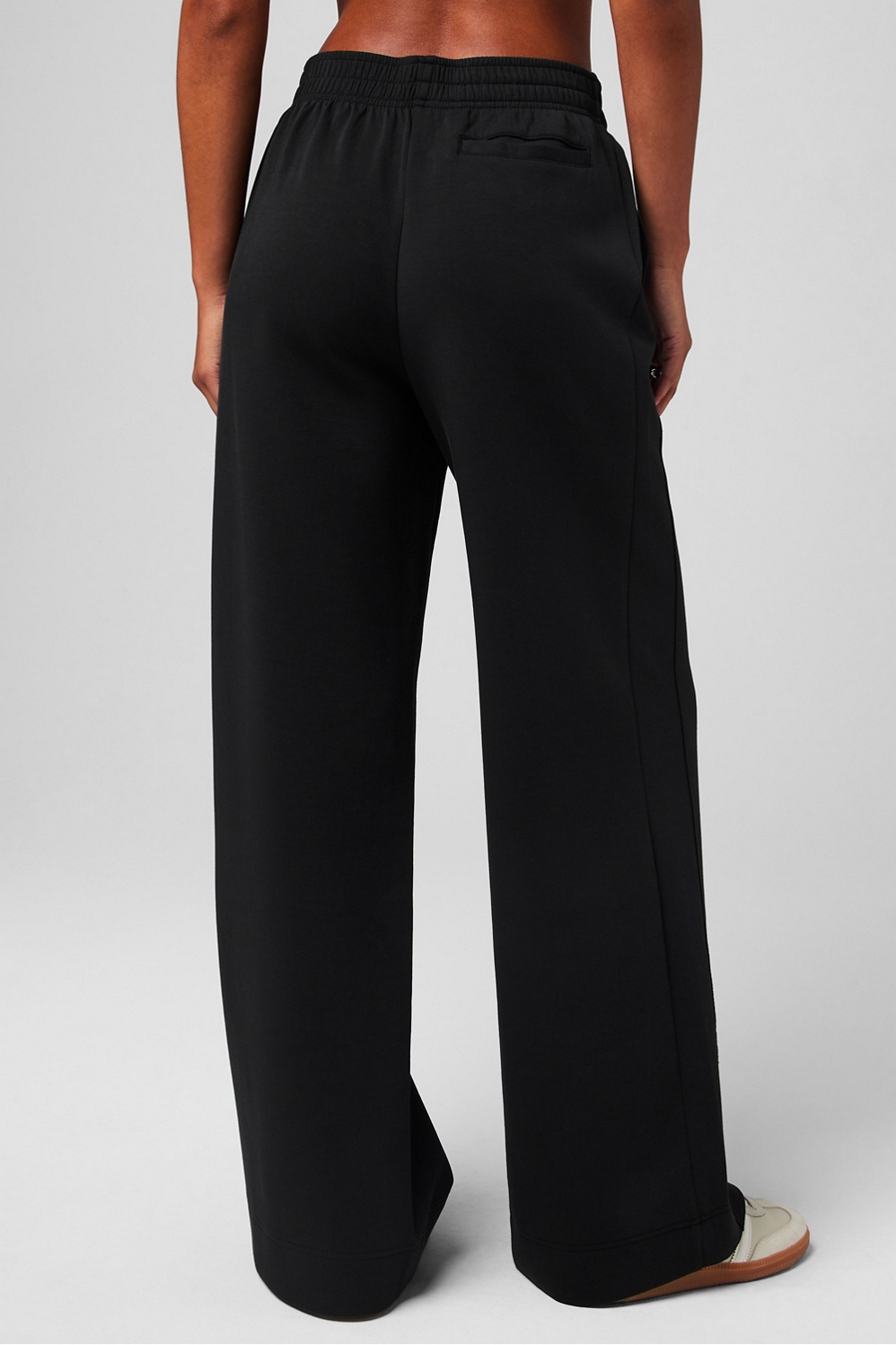 【SATIIIZ】Toffee Pintuck Wide Training Pants Trina Turk - Rivals 2 Pant - Tuni