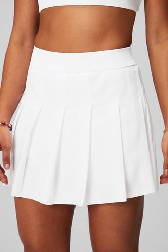 White pleated skirt pretty hotsell little thing