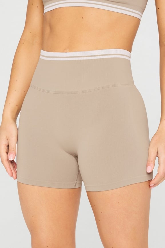 Seamless Scrunch 4'' Short