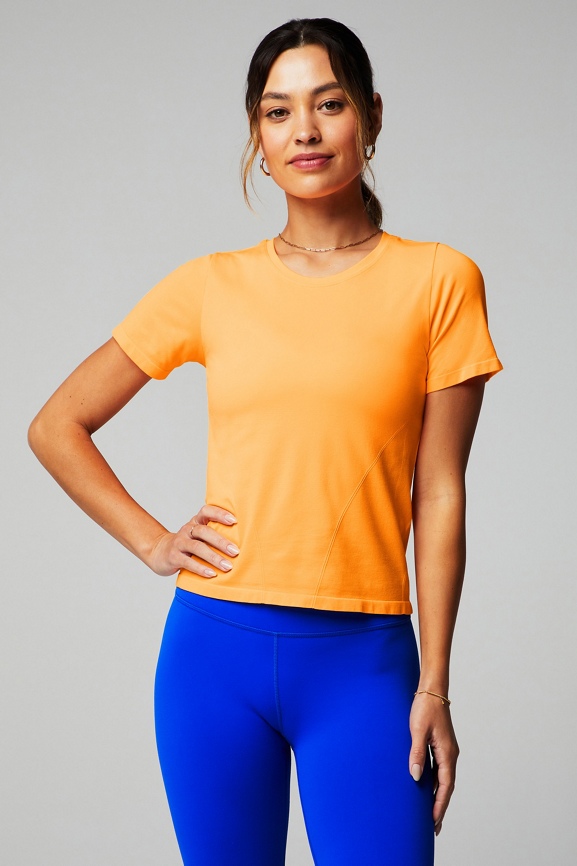 Feather Tech Short-Sleeve Top - Fabletics