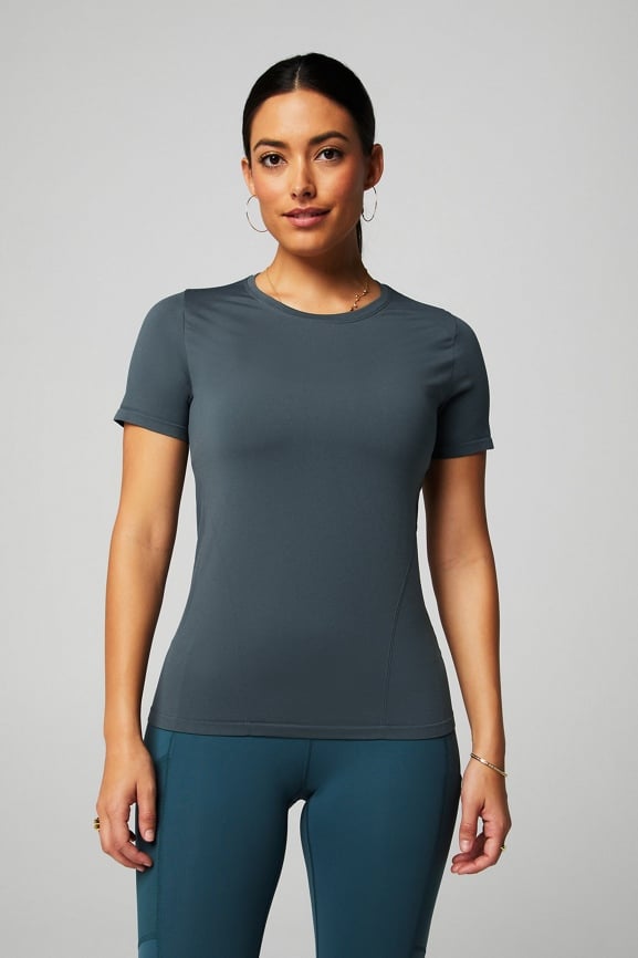 Women's Short Sleeve Tops | Fabletics