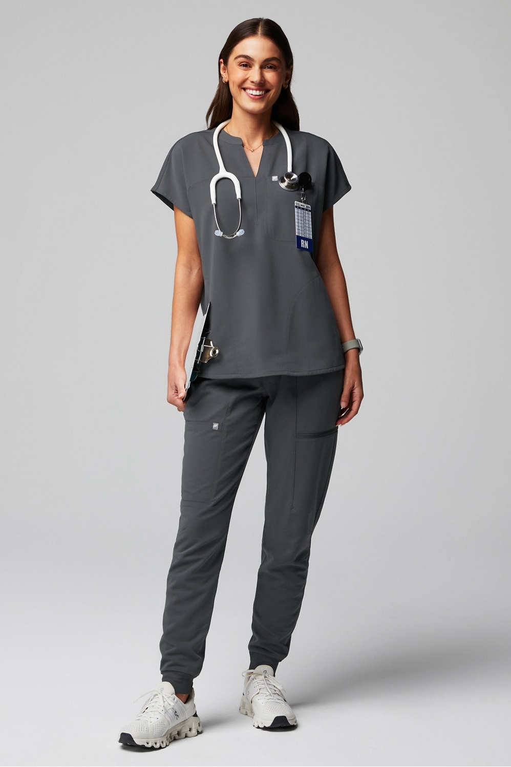 Evolve Scrub Top - Fabletics