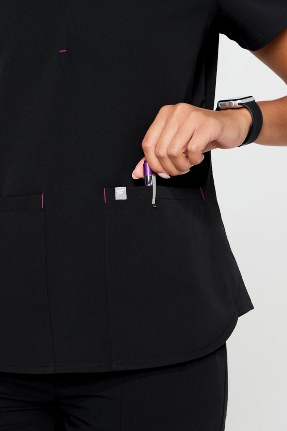 Method 2-Pocket Scrub Top